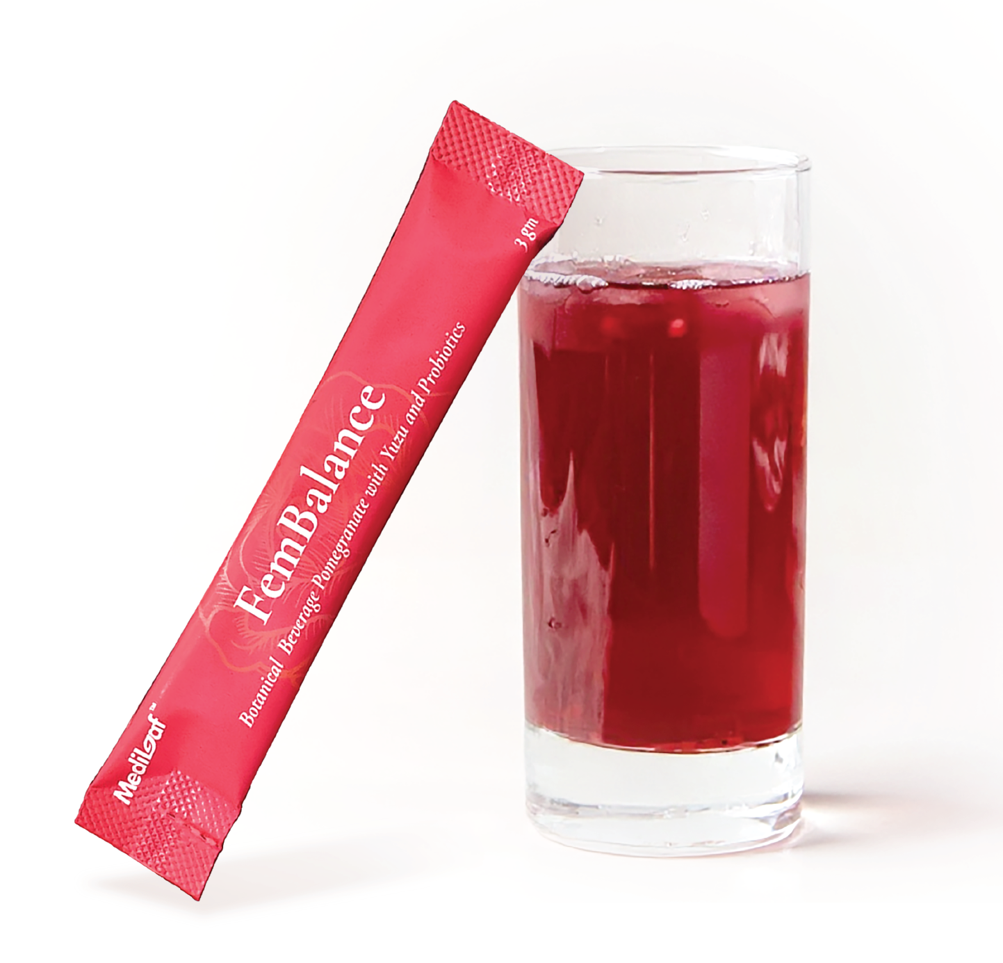 Medileaf FemBalance sachet with prepared beverage in glass